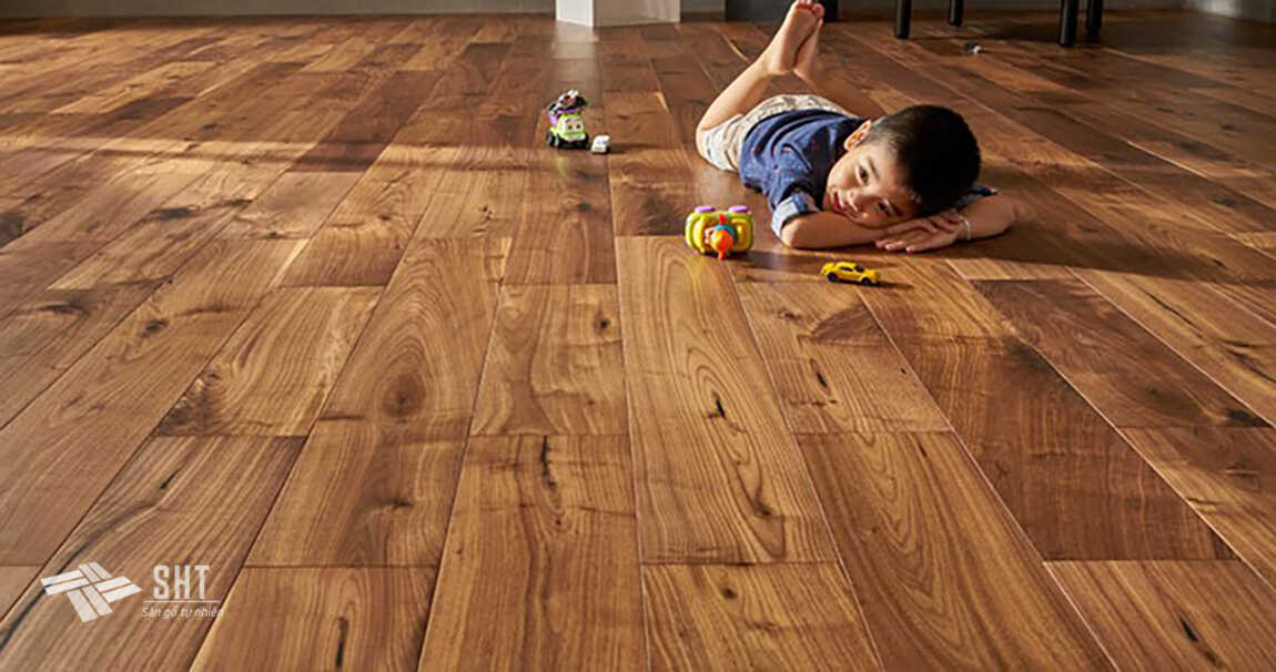 Sử dụng sàn gỗ tự nhiên đúng cách